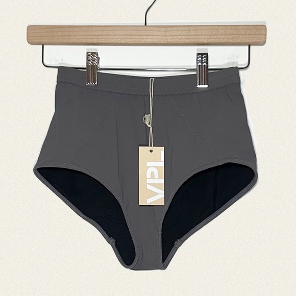 VPL Bikini Set - Picture 13 of 15